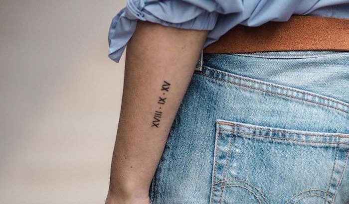 idée-tatouage-date-de-naissance-avant-bras-femme – Pctr UP
